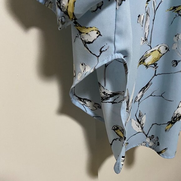 T Tahari woman, 3/4 length sleeves, light blue, high/low blouse, size 1X - Picture 7 of 13